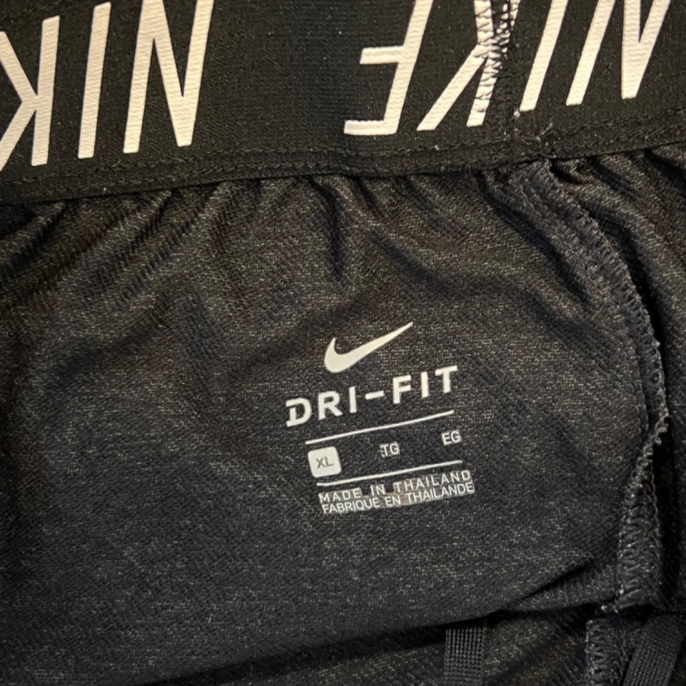 Nike Dri-Fit gray Poly Nylon blend activewear shorts size XL ( 12 14 16)workout - Picture 3 of 7